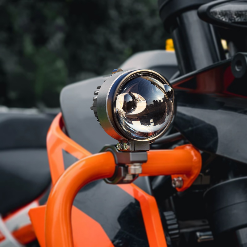 What is the relationship between the power of a bi-led spotlight and its light intensity?